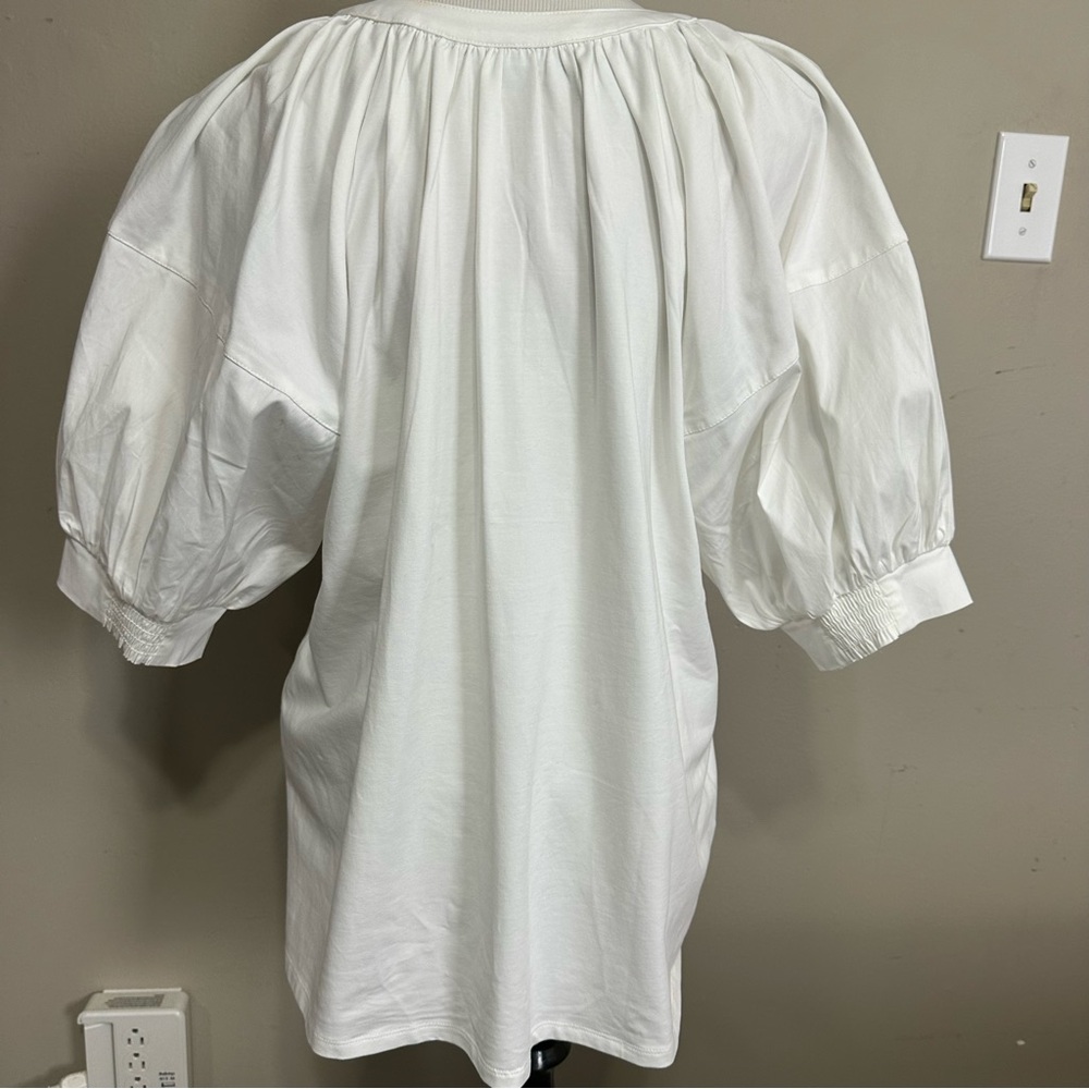 Chico’s size 3 (16) balloon, short sleeve blouse with smocked detail on front - Picture 4 of 12